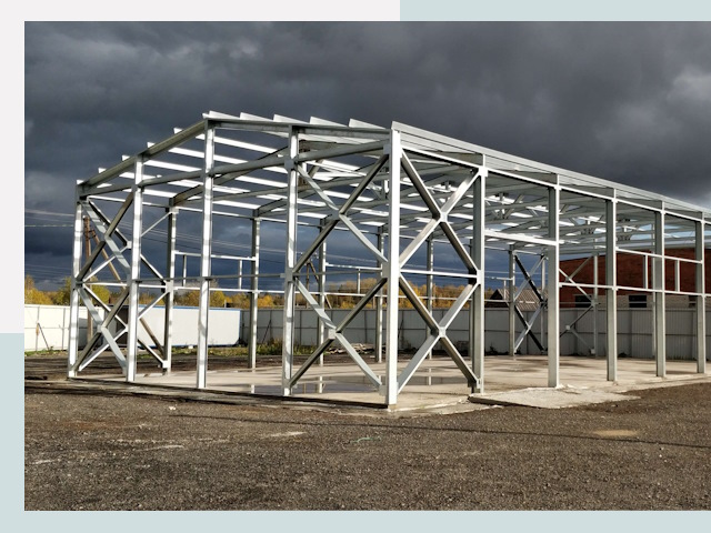 Двускатные ангары в Белово от 652 руб. за квадрат